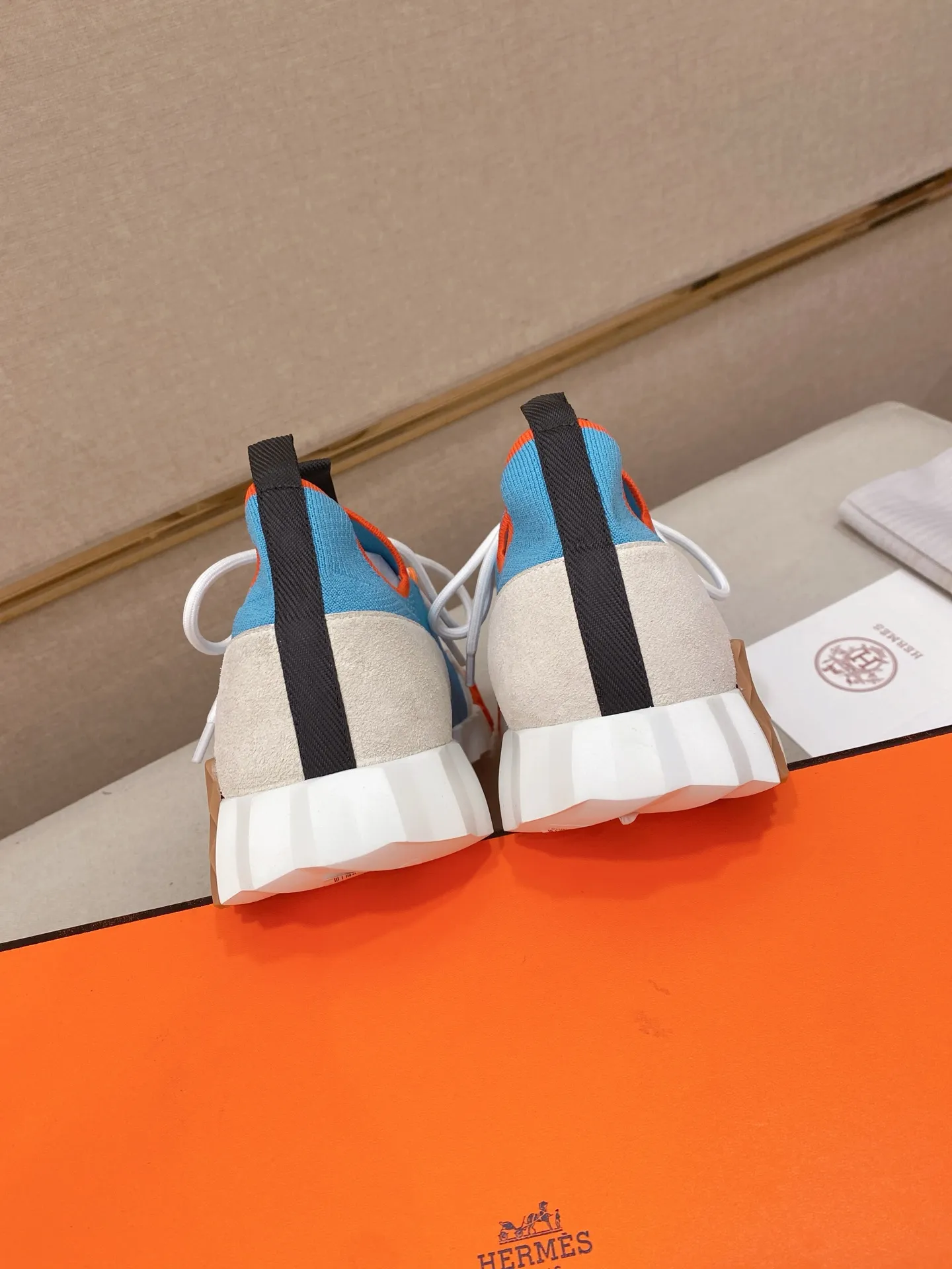 Men's clothing and shoes💰: 620💰《HERMES》【Classic Original Version】Hermès; Top 🔝 Purchasing Agency 🔍🔍Men's latest 🇺🇸 counters are on sale simultaneously, original imported from Italy ▲▲Silk cowhide with breathable fabric ▲▲ (high-end and expensive Qi·Grade) Exquisite workmanship (Italian 🇮🇹Imported water-dyed 🐂cowhide lining) Sole: Original sole provided by the original factory, ⚠️Exclusive double-layer activity·TPR·Rubber·Combined molded outsole; Super·comfortable·wear-resistant·non-slip·environmental protection The real thing is more beautiful if you take the real thing (high quality, follow the order), you can enter and exit the counter at will * Number of yards: 38·39·40·41·42·43·44# (can be customized 45.)